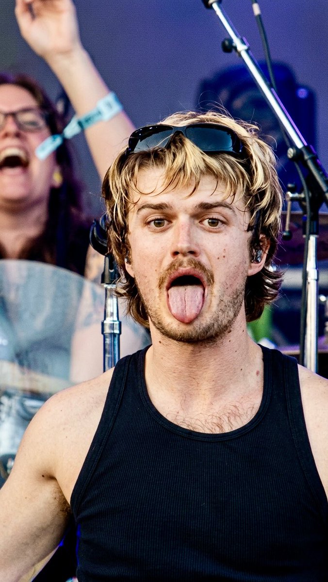 Igor Helal tweet media