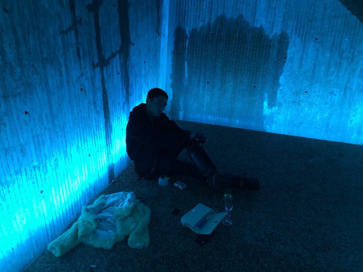 conceal archive tweet media