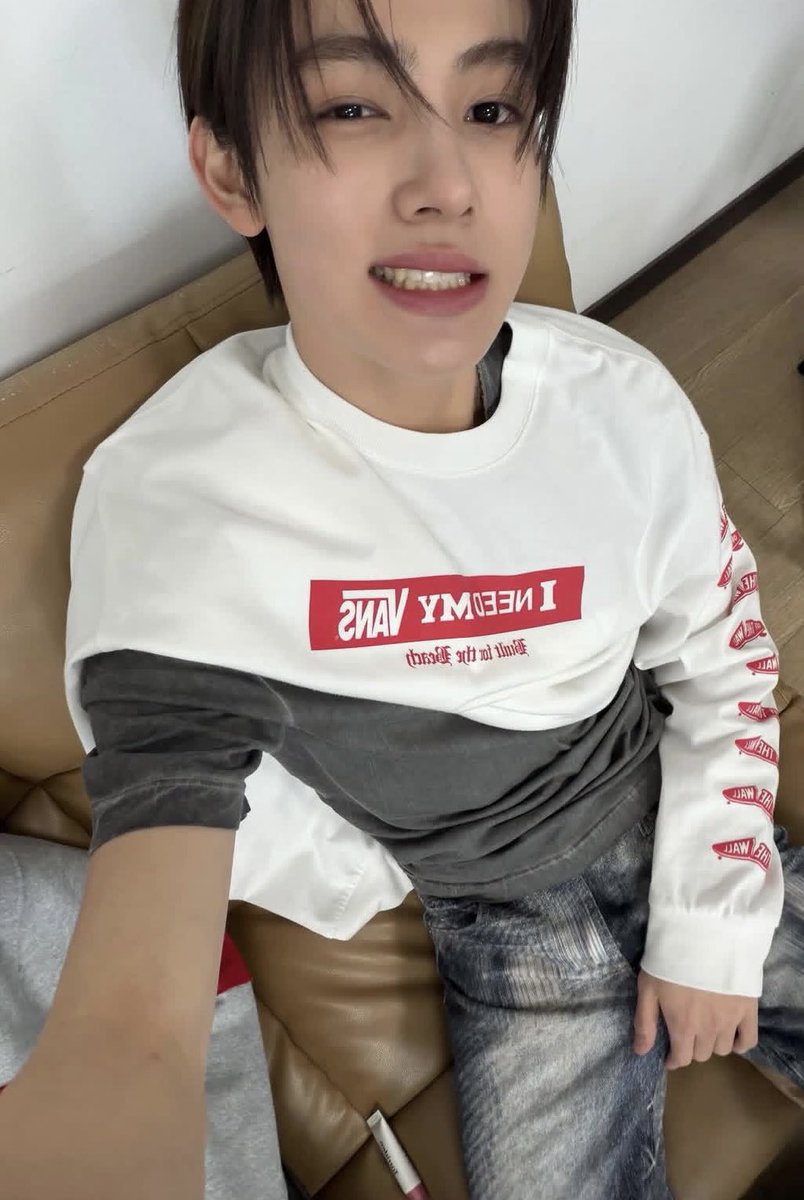 kalian semua ga bakal paham rasanya jadi gw…betapa gila…betapa tercengang…betapa dahsyat…betapa stress…betapa pusing…betapa ga warasnya gw pas liat foto ini…