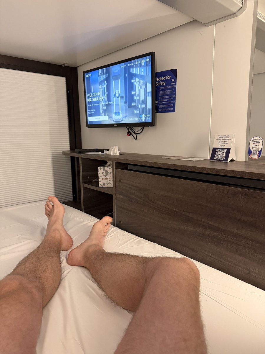 майже безробітний макс tweet media