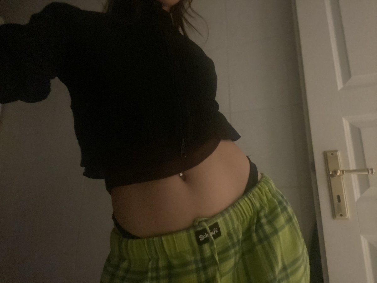 peachyleya tweet media