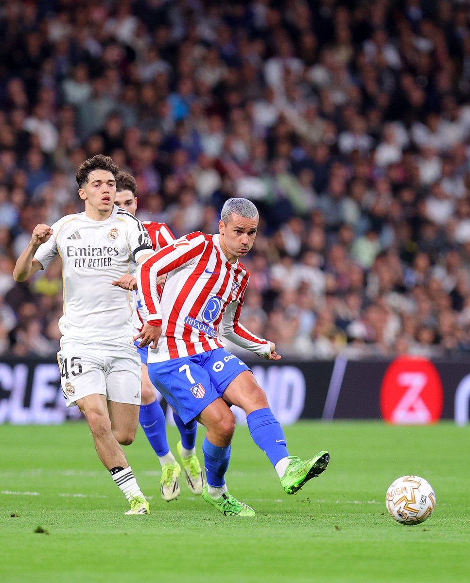 📸| من مباراة اتلتيكو مدريد و ريال مدريد :
