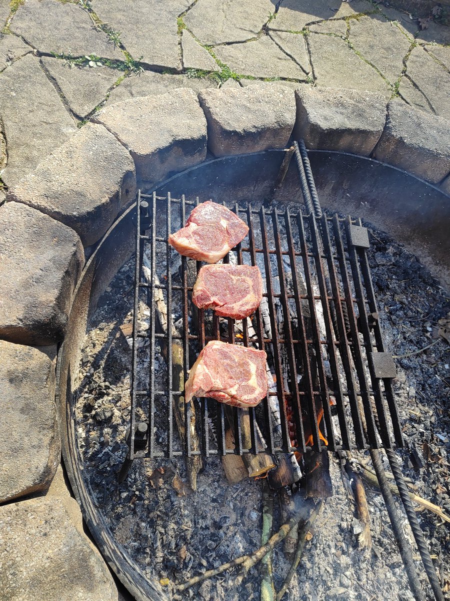 Nicholas tweet media