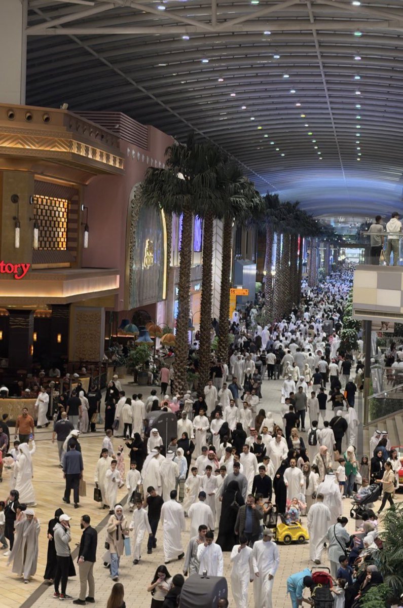 سـاري tweet media