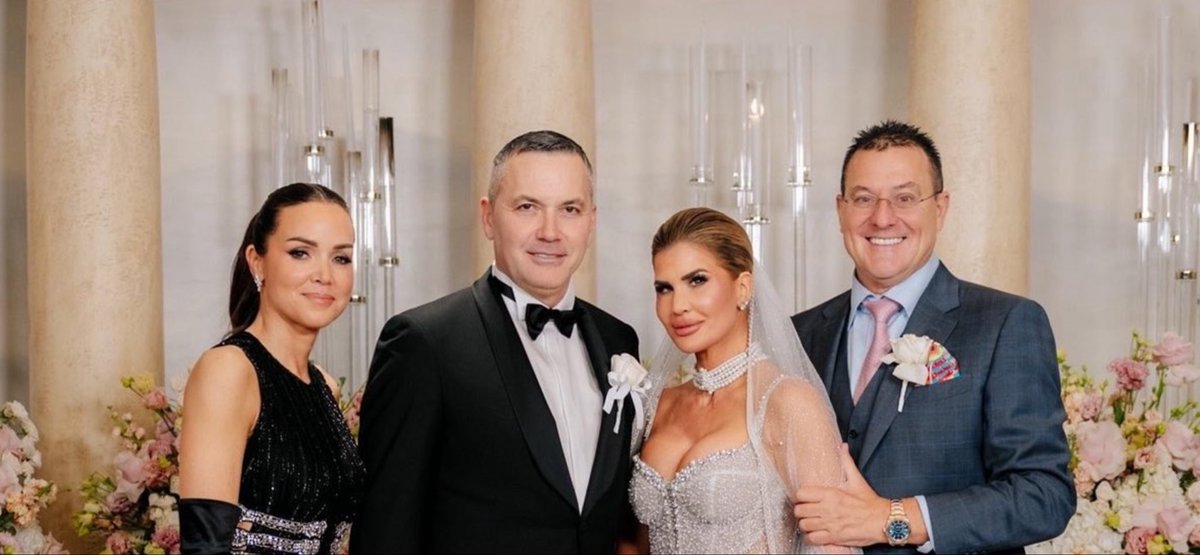 Nek svud ljubav sja 🥰❤️