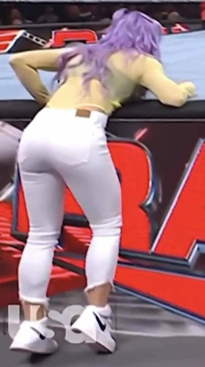 An Evil Princess. tweet media