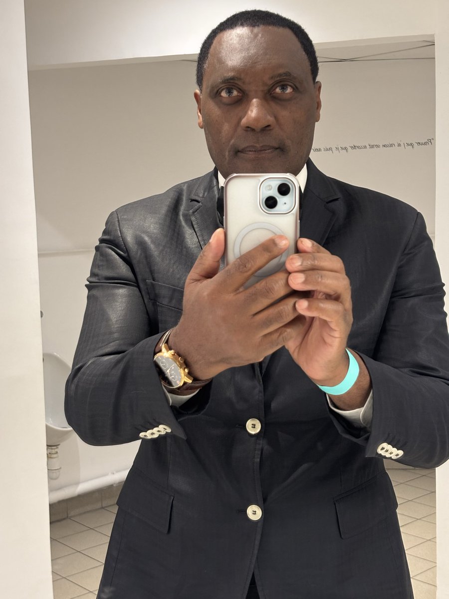 JeanPatoudem's tweet photo. Jean Roke PATOUDEM / Patou Films International https://t.co/OuCzkfZnE3