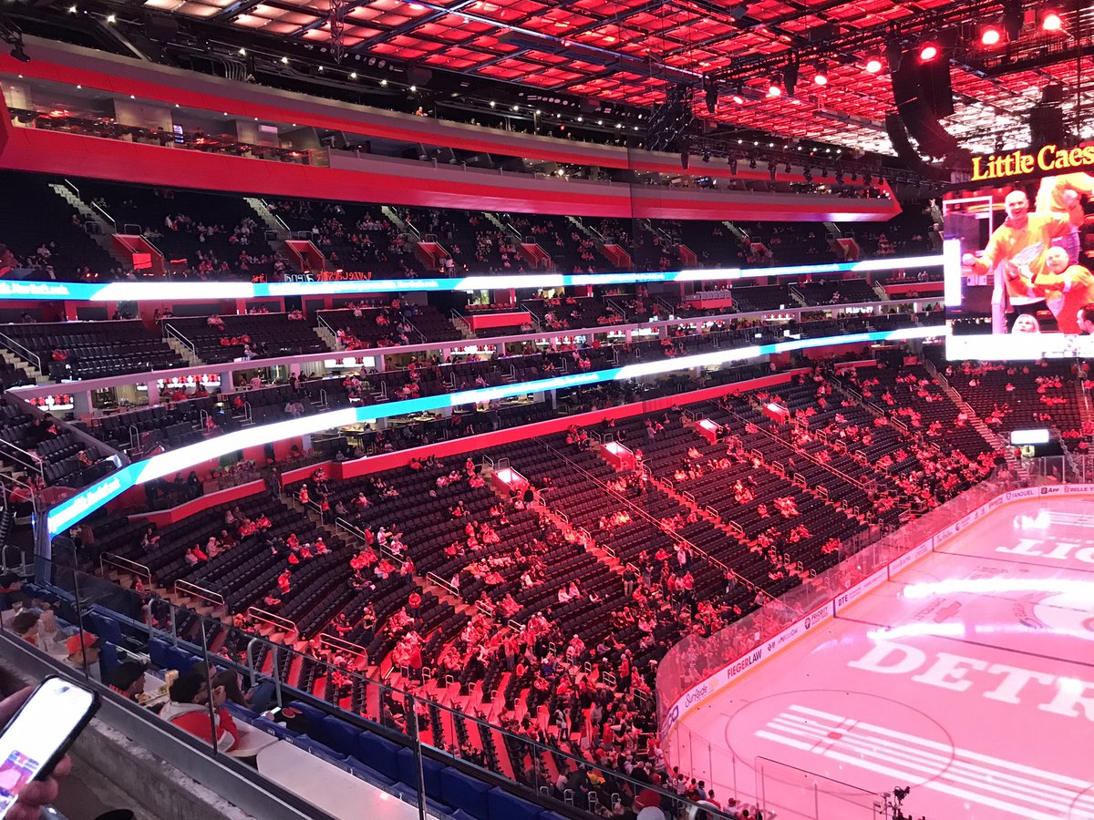 randmag's tweet photo. Sat nite, 3/21, Little Caesars Arena, Downtown Detroit!  Bruins vs Red Wings!  Packed!  National Broadcast on ABC!  

Pics inside w/ last pic the beginning face off.  Wonderful  time with my niece Jozie, her husband Jay, her friend Sarah, my nephew Joshua, and my brother Jordie. https://t.co/T4YBP2CmJK