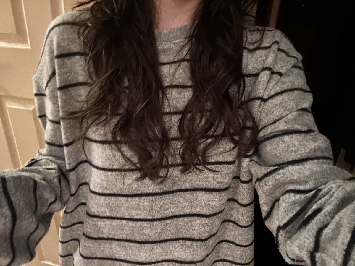 因为太怕痛就全点防御力了 tweet media