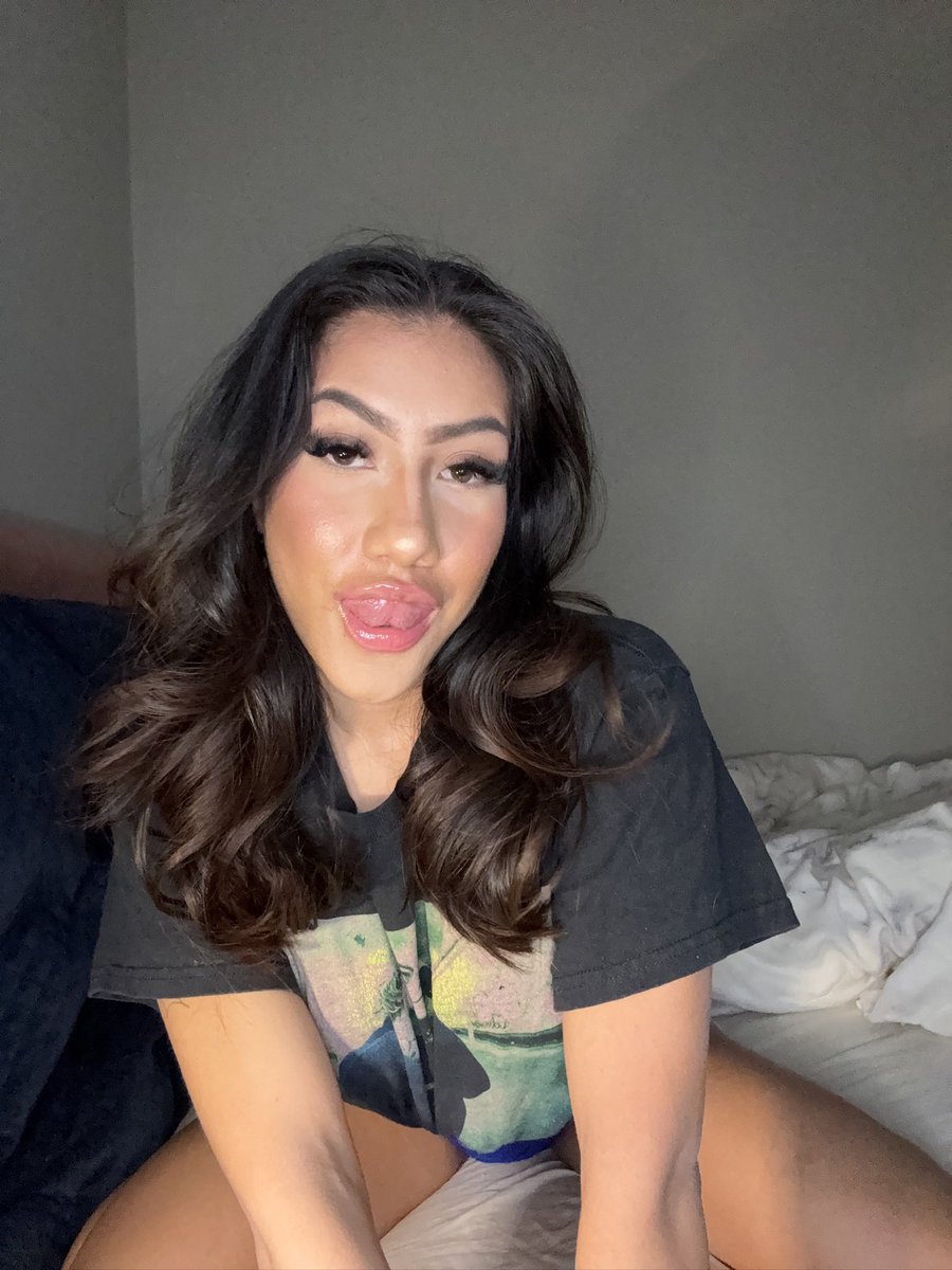 Want to see more?🔞 onlyfans.com/nathalieblomse… happens crazy things tonight. Stay tuned