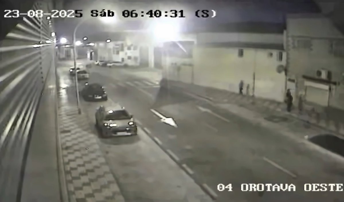 Harto de jetas. tweet media