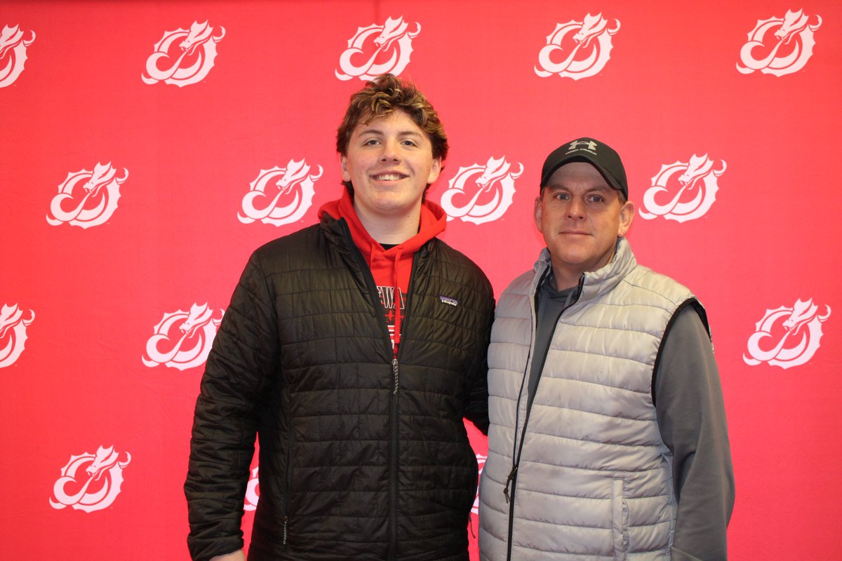 BlakeSchwa80407's tweet photo. Great Junior Day @msum_football ! Seeing the facilities and meeting the staff was incredible. Thank you @coachjcurrier and  for the invite! https://t.co/cfLDDRkyZb