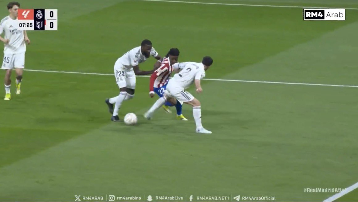 Has Real Madrid robbed a club ? tweet media