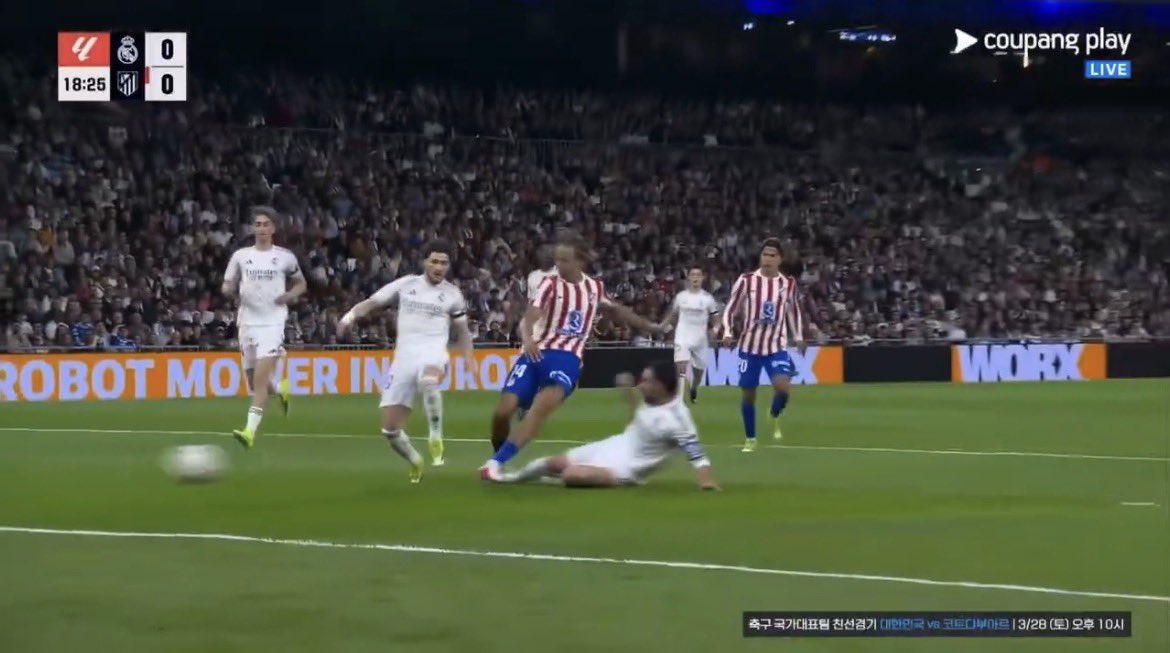 Has Real Madrid robbed a club ? tweet media