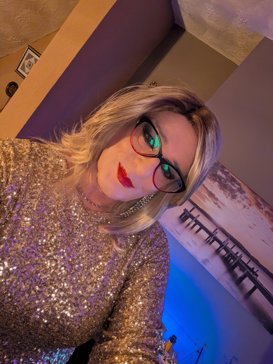 sophia jones tweet media