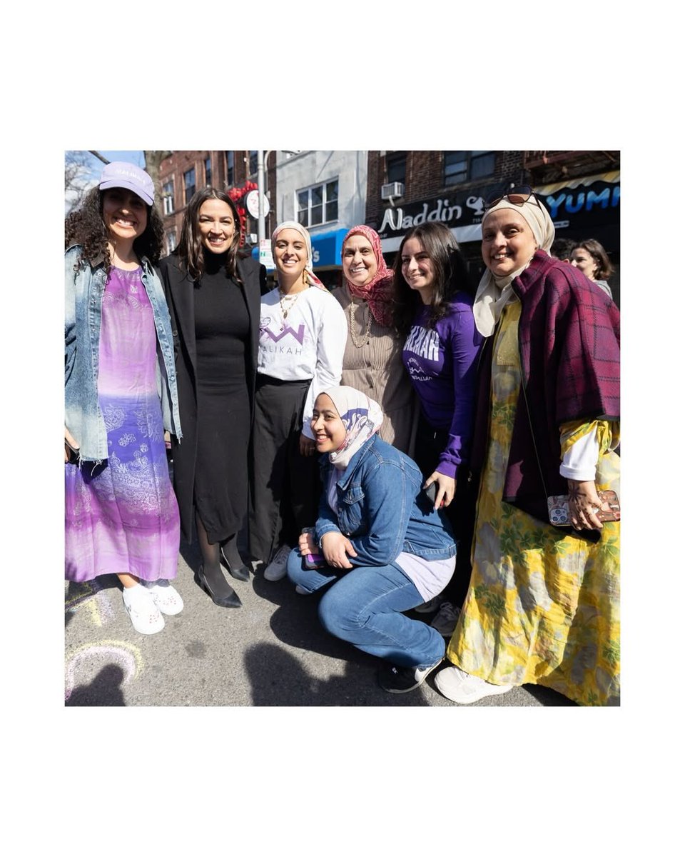 AOC | Updates tweet media