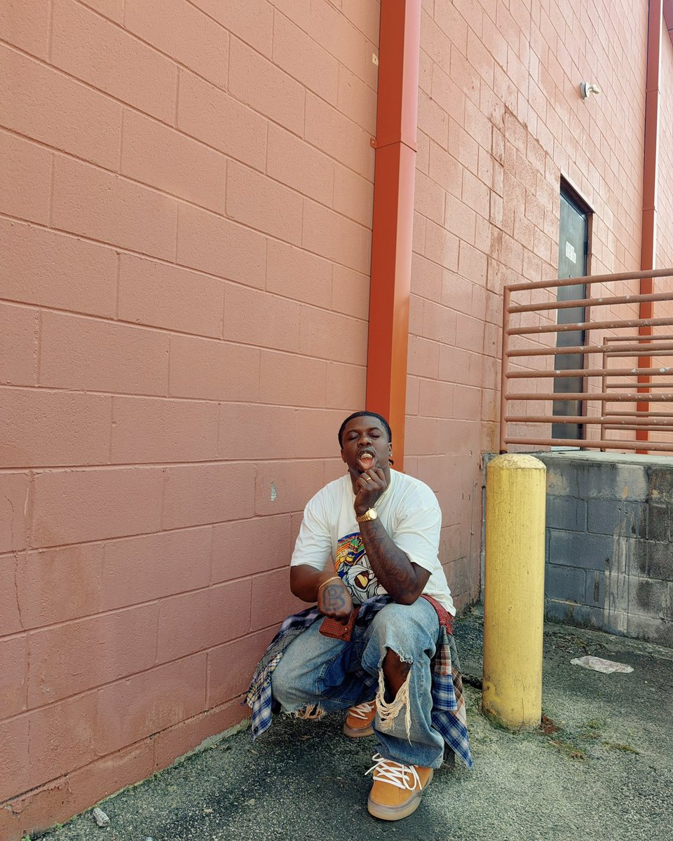 DKGUWOP's tweet photo. Idk why I be neglecting this app fr https://t.co/1p6ZQ9HQKb