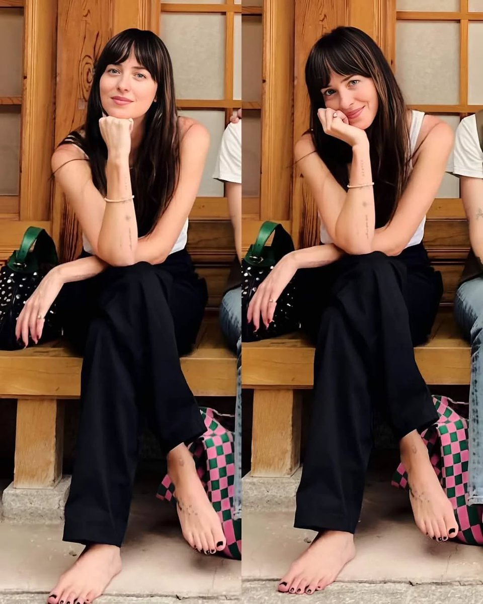 sparkles tweet media