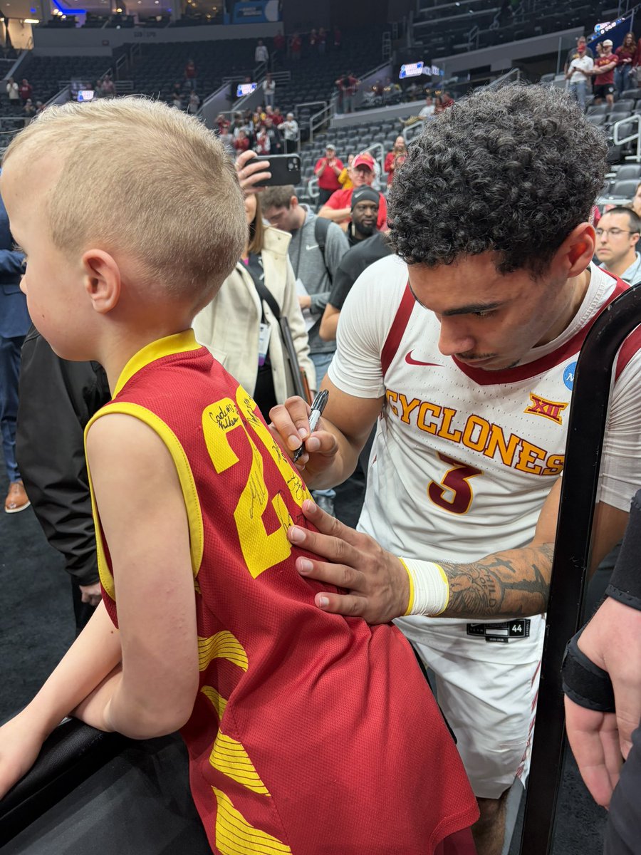 Tarren T. tweet media