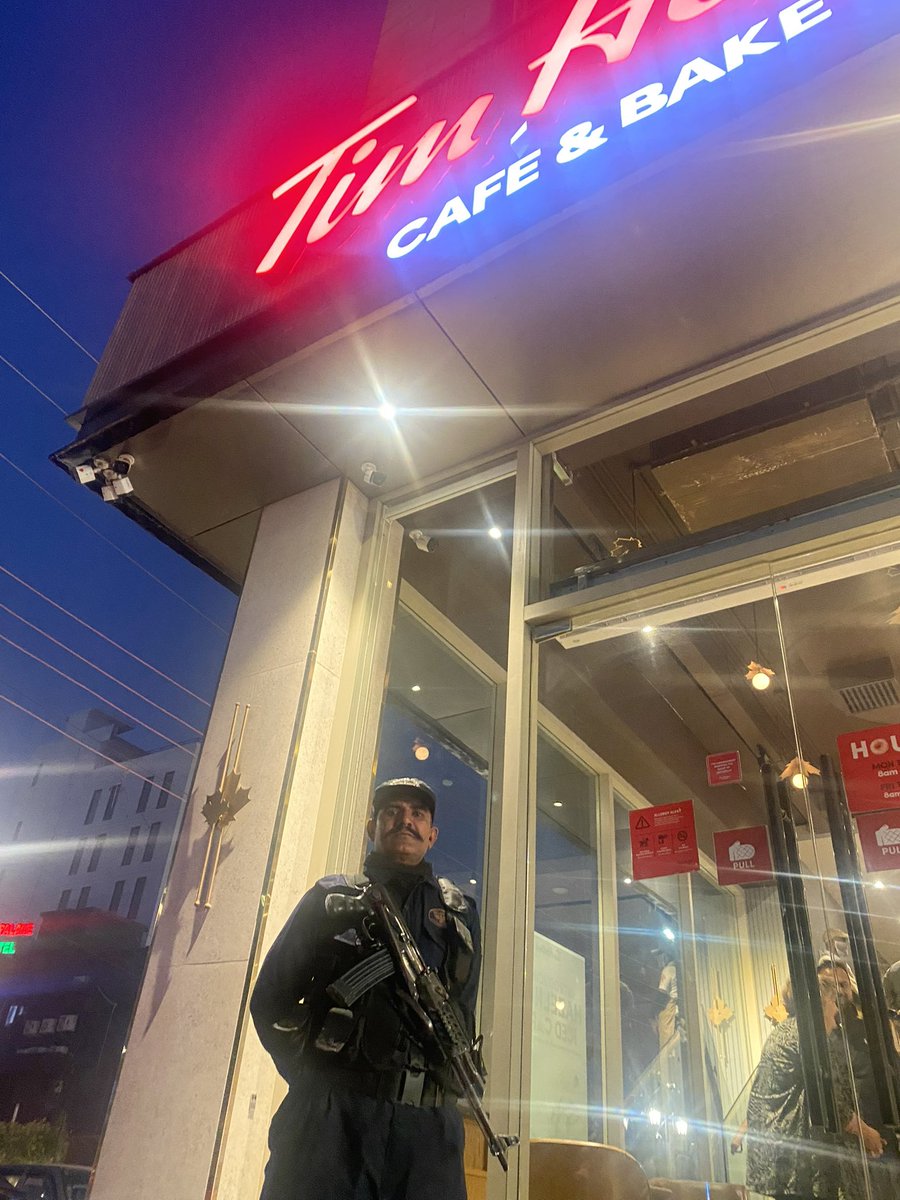 Holly Doan tweet media