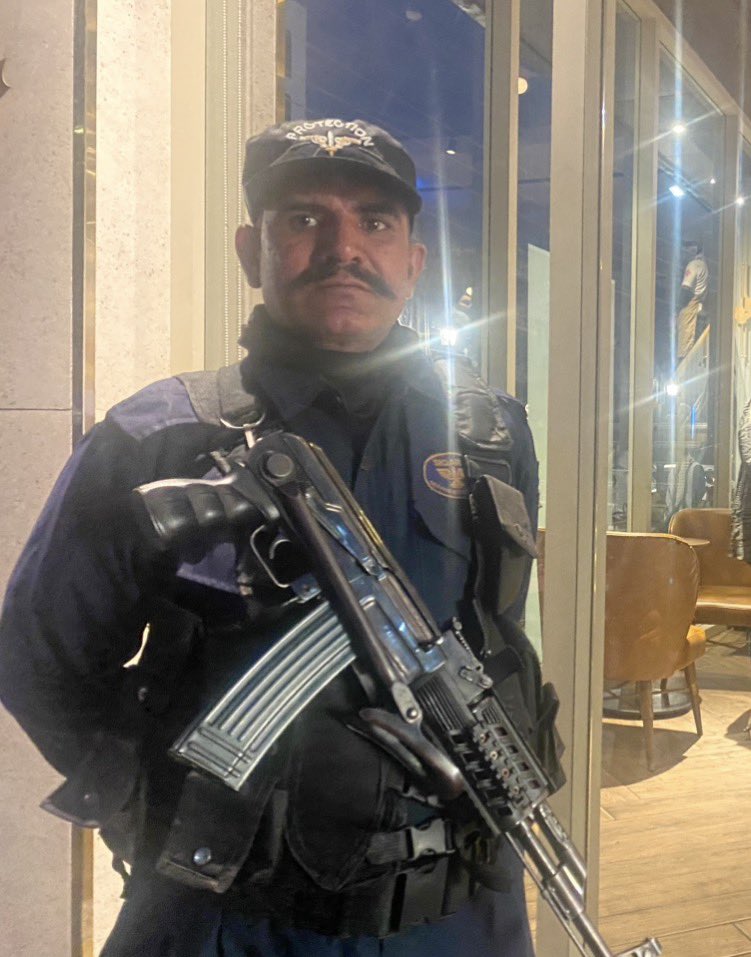 Holly Doan tweet media