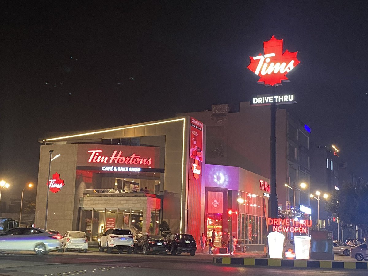 Holly Doan tweet media