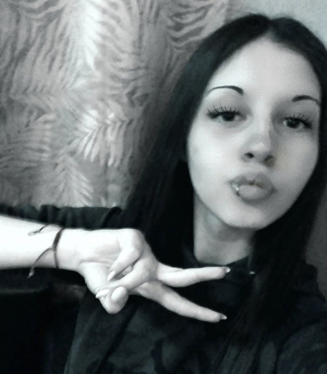 phoenix ✩ tweet media