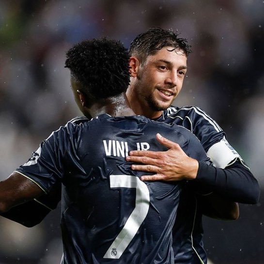 CAPTAINS. 
LEADERS. 
LEGENDS. 

THESE TWO IN BIGGEST MOMENTS.