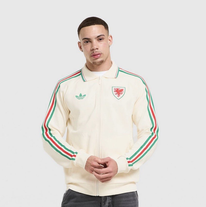 Anna Rebella, the woman, the myth, the legend tweet media