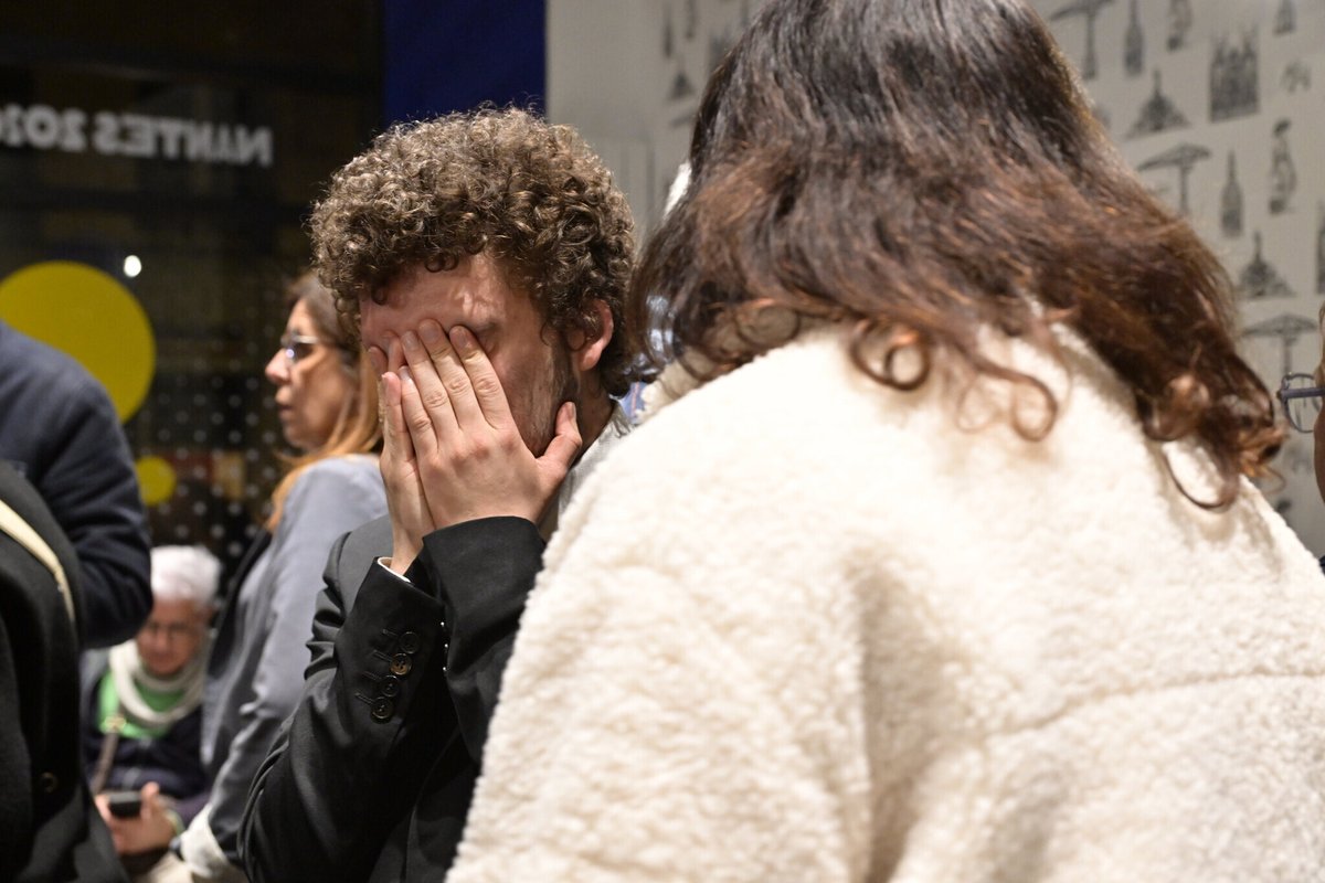 presseocean's tweet photo. 🔴Municipales à Nantes. «C’est pas vrai, c’est n’importe quoi » : la déception des militants de Foulques Chombart de Lauwe➡️ https://t.co/A5y87eqH46

📷Presse Océan-Nathalie Bourreau https://t.co/11s8dVadn6