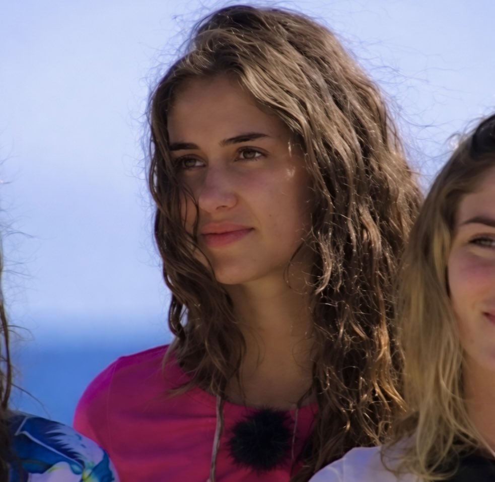 𝒞𝒽𝓁𝑜𝑒 🖤🫧 tweet media