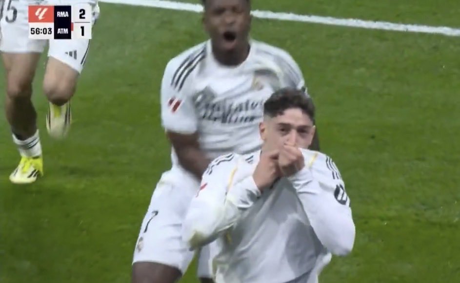 (fan) Yihi tweet media