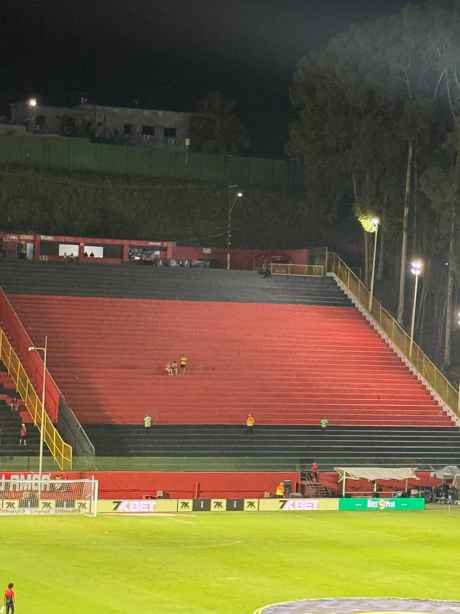 debate y debate tweet media