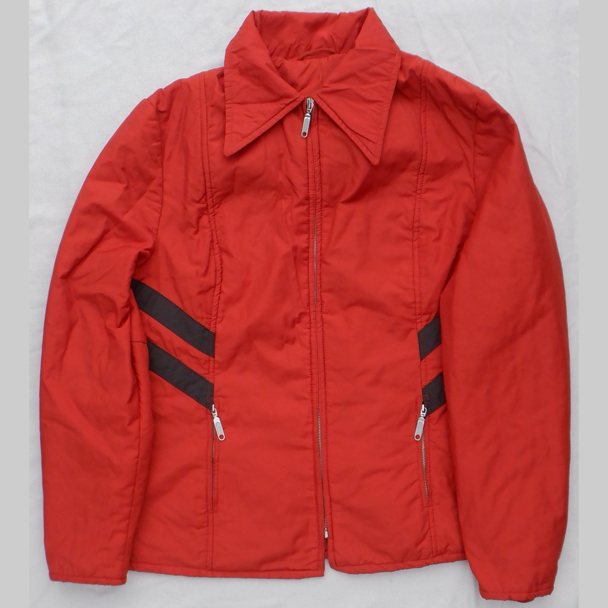 Ever Rotating 🌼 Vintage Retro ♻️ tweet media