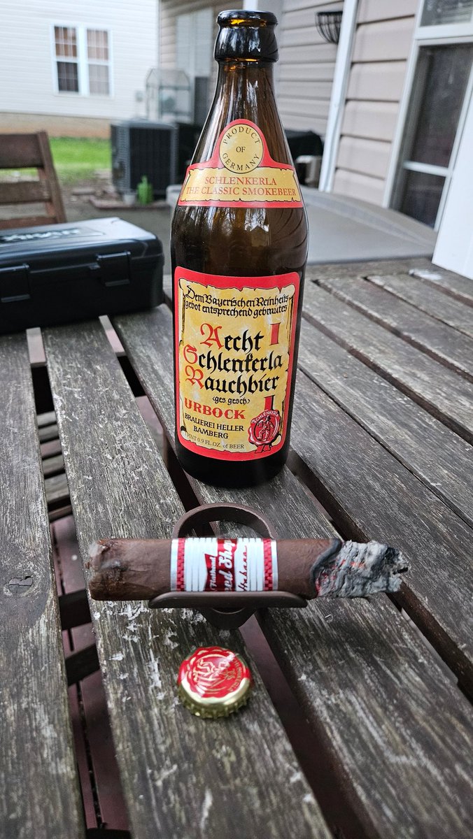 petzilla tweet media