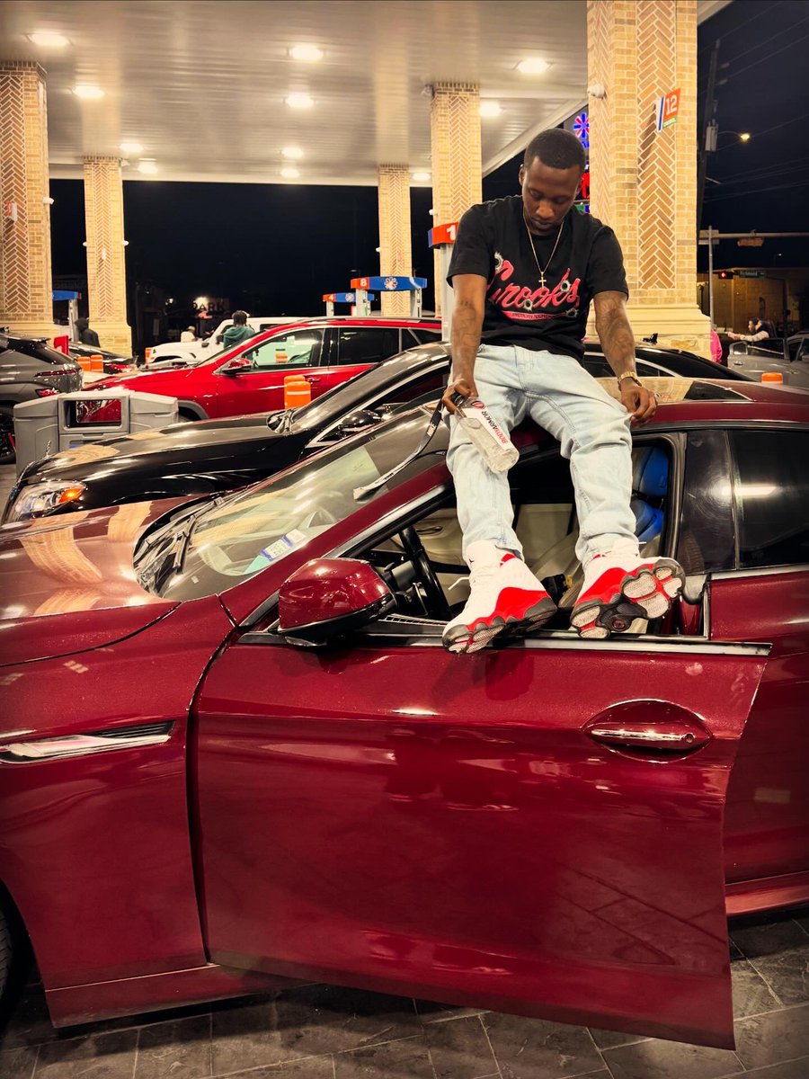 3LeggedMan tweet media