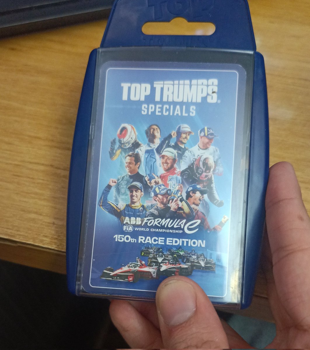 hotmeils tweet media