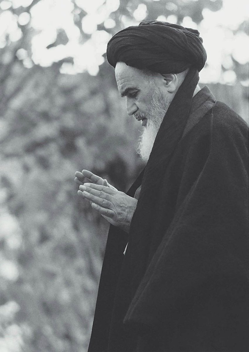 Brave_313's tweet photo. Imam Khomeini:
"The devils fear prayer. They fear the mosque.

❌Don't say, 'We made a revolution, so we must keep shouting.'

✅No, pray! Prayer is stronger than all cries."

Let us put prayer first, at its proper time, with attention &amp; focus, before social media, news &amp; posting https://t.co/qebGOmS2Tq