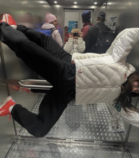 Junie💿 tweet media