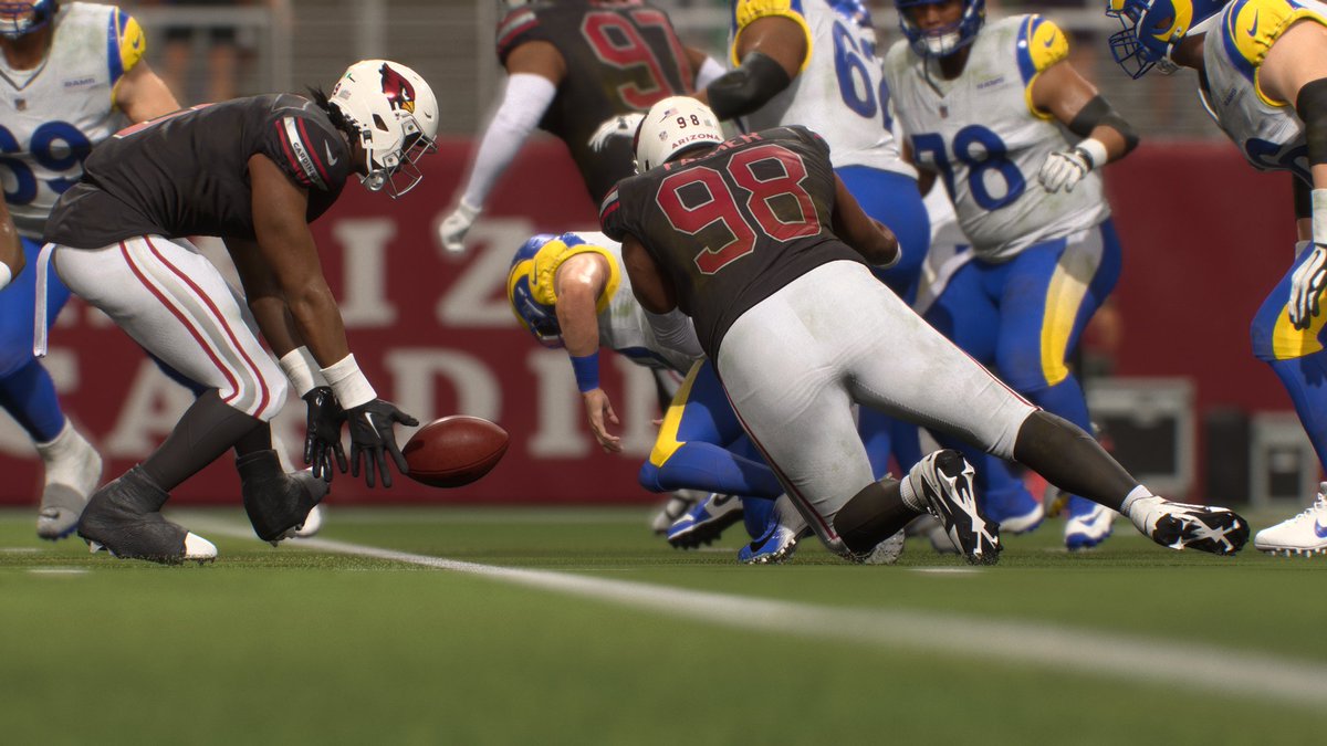 RZ_Spittah's tweet photo. In the 2 games combined vs the Rams on the season, the ARI defense totaled 7 sacks, 5 turnovers, and just 2 offensive touchdowns, putting together a gameplan that proved to be effective and dominant. https://t.co/9P33jHvWh7