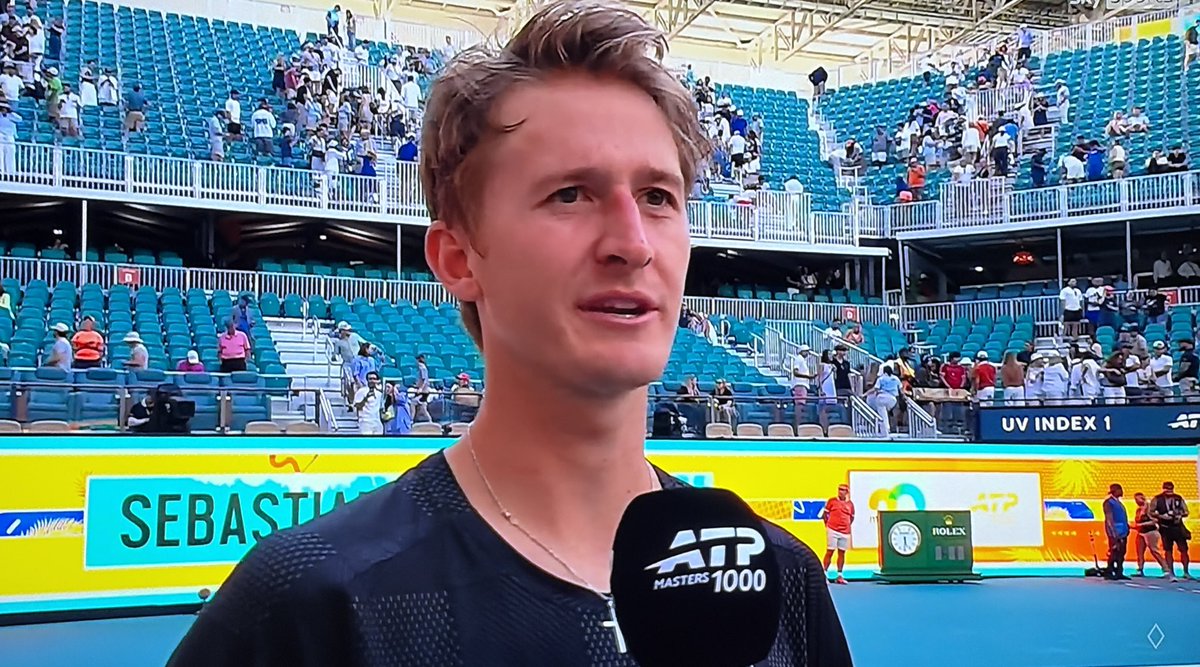 Break Point tweet media