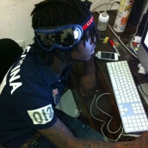 aquarius de pomelo tweet media