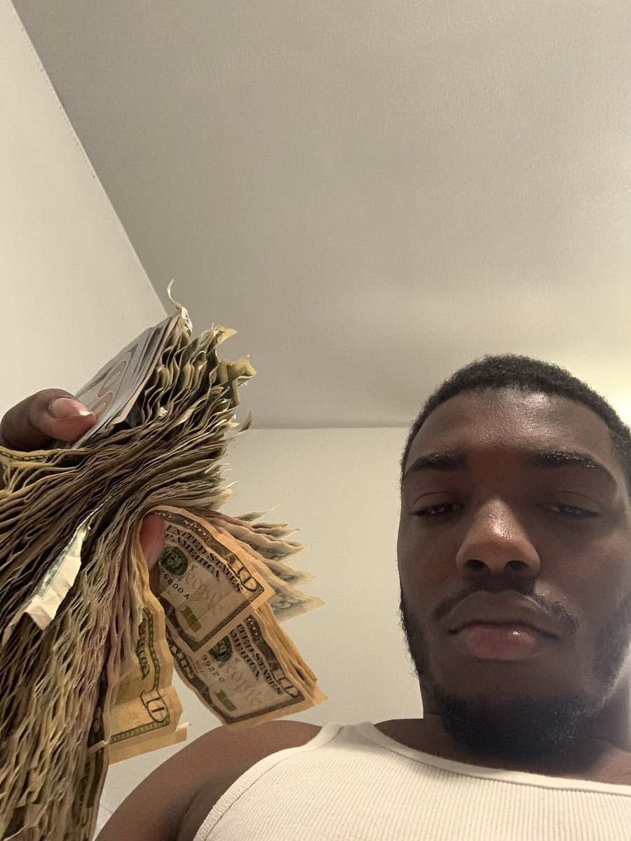 222810💜 tweet media