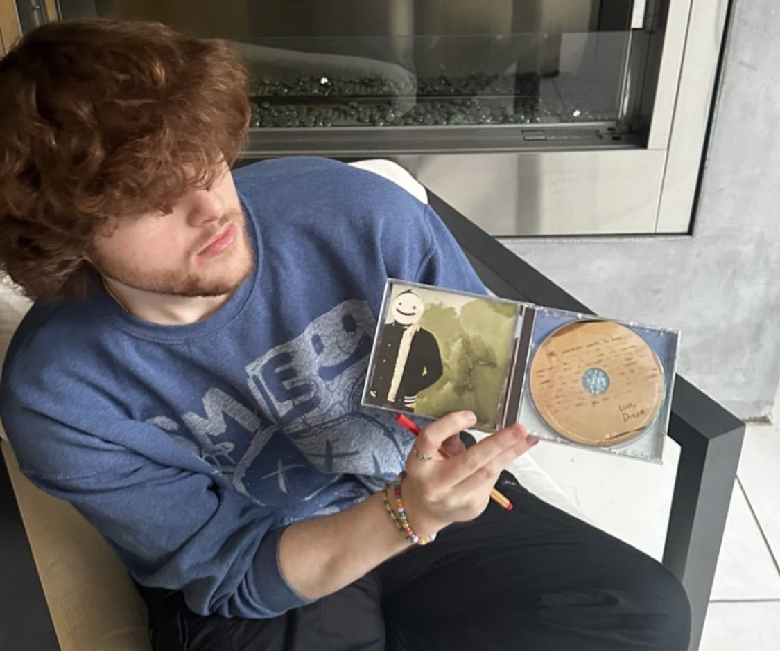 dttwt community 💚💙🧡 tweet media