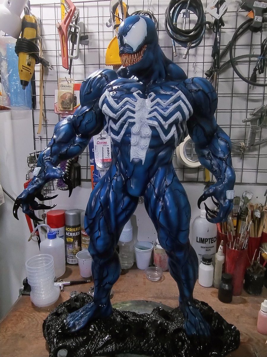 John Custom 🎨📼 tweet media