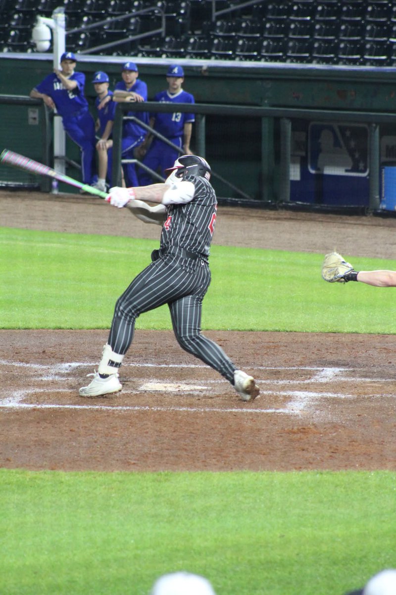 bonescl28's tweet photo. Great Experience , playing on The Bowling Green Hot Rods Minor league field. 🙌
Hail Blackcats 🐈⬛️
#playthemall https://t.co/zoaVgMoDvz