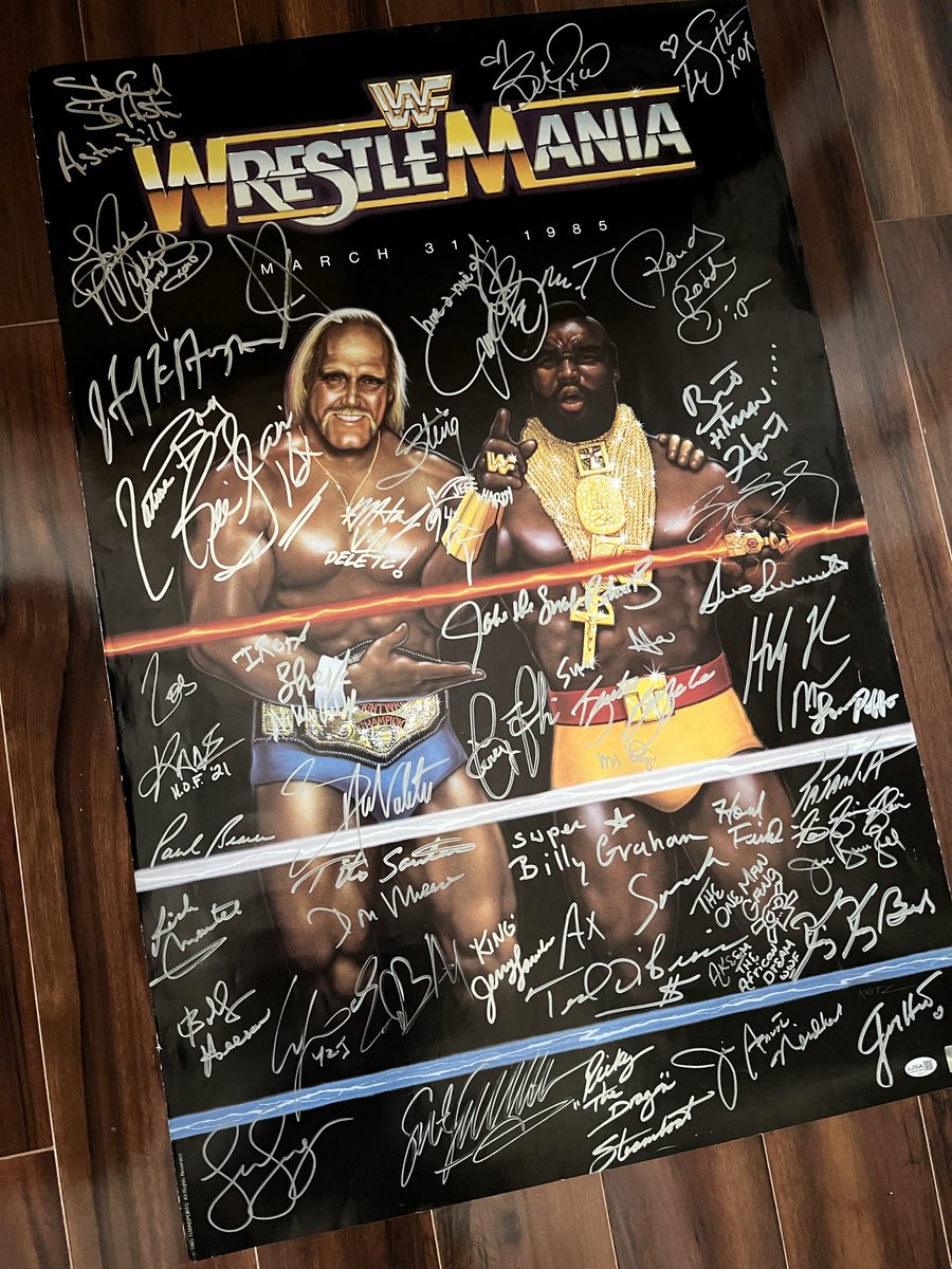 RealJPLuggz's tweet photo. @MajorWFPod @rockinwithdan I have 3 items signed by Hulk Hogan and Mr. T 
Wrestlemania 1 Poster
Wrestlemania 1 Program
Wrestlemania 2 Program https://t.co/AvTZv2Yg67