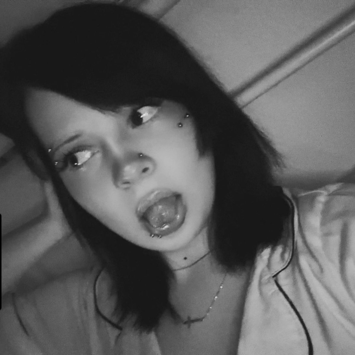 damn navy tweet media