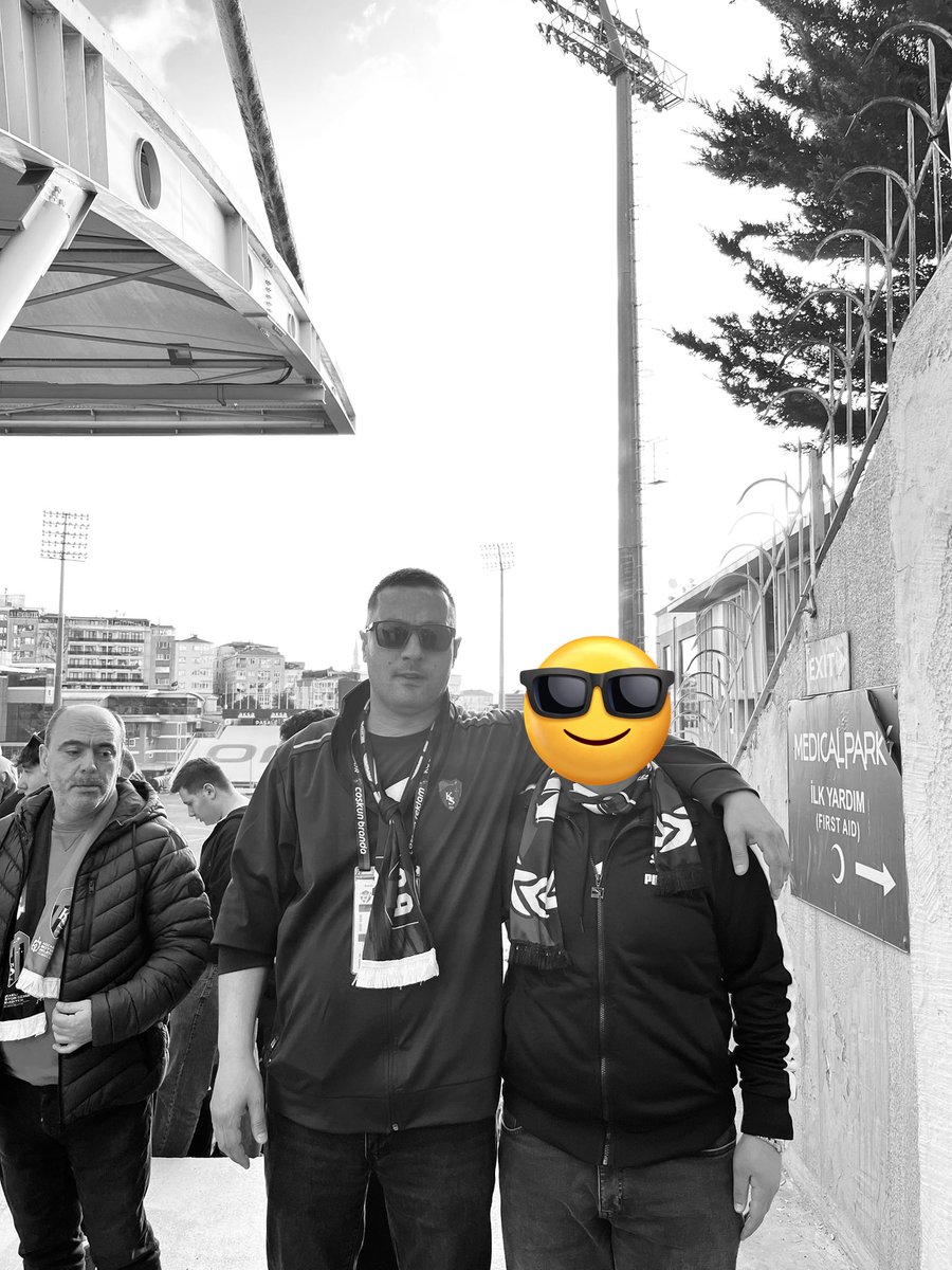 𝐔𝐍𝐀𝐋 tweet media