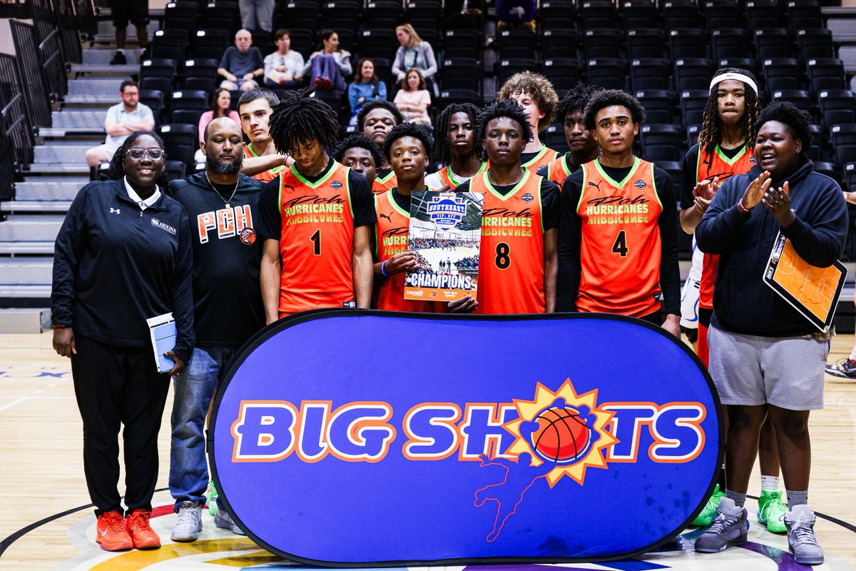 BIG SH🏀TS tweet media